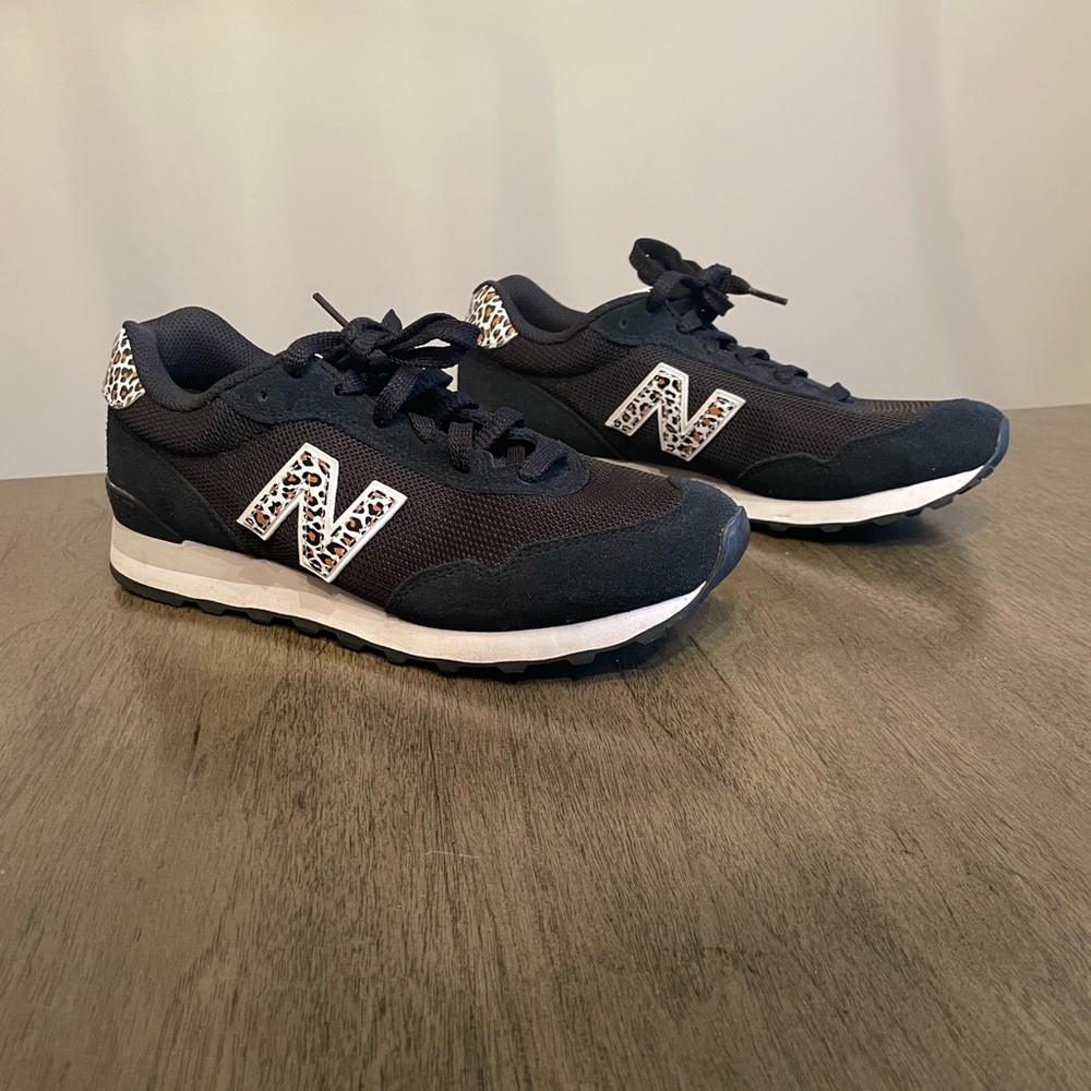 WOMEN'S NEW BALANCE BLACK/LEOPARD